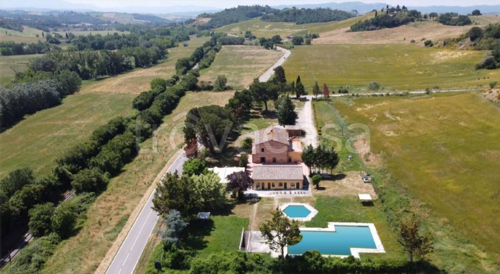 casa indipendente in vendita a Montalcino