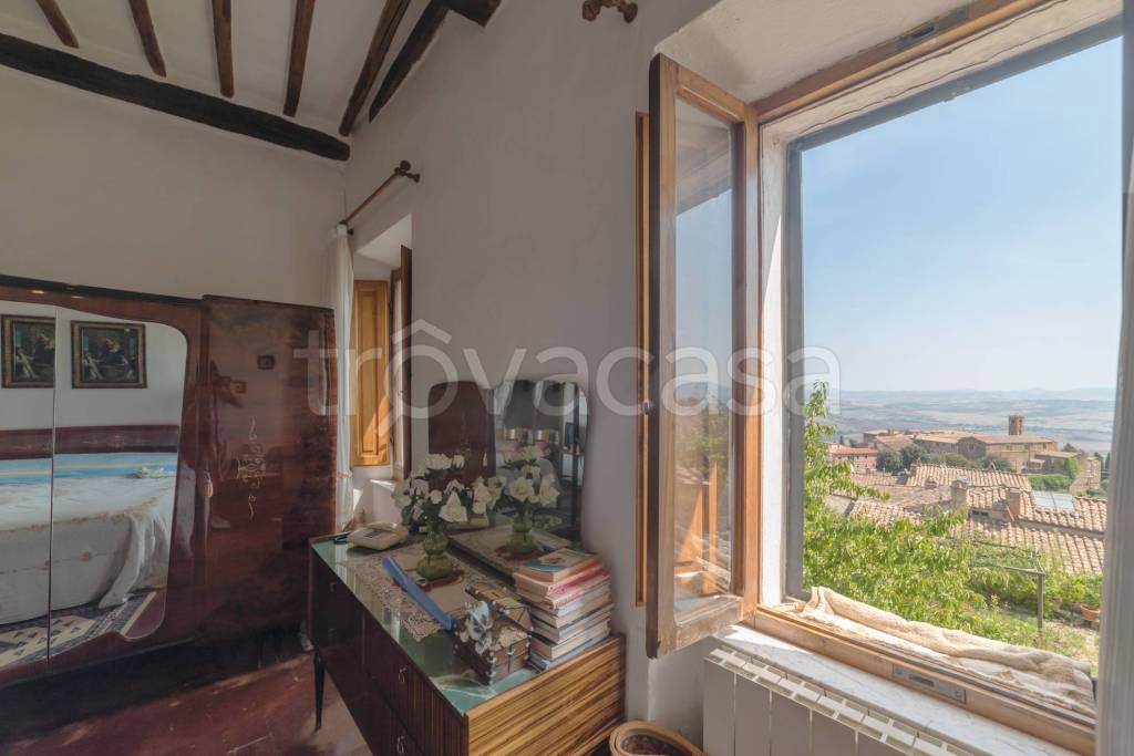 casa indipendente in vendita a Montalcino
