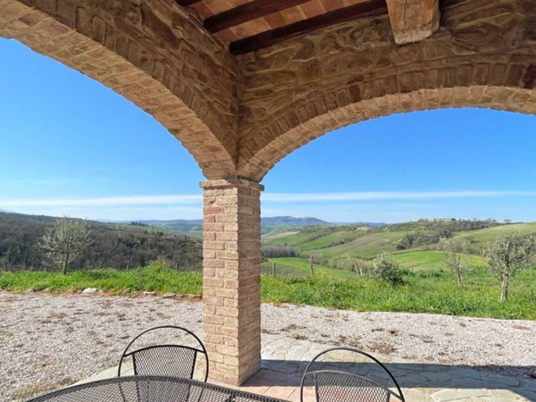 casale in vendita a Montalcino in zona San Giovanni d'Asso