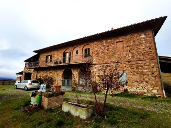 casa indipendente in vendita a Montalcino
