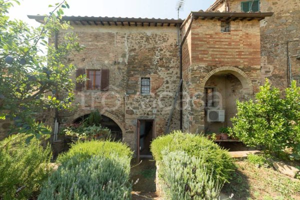 casa indipendente in vendita a Montalcino