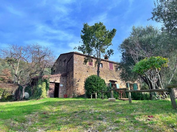 casa indipendente in vendita a Montalcino