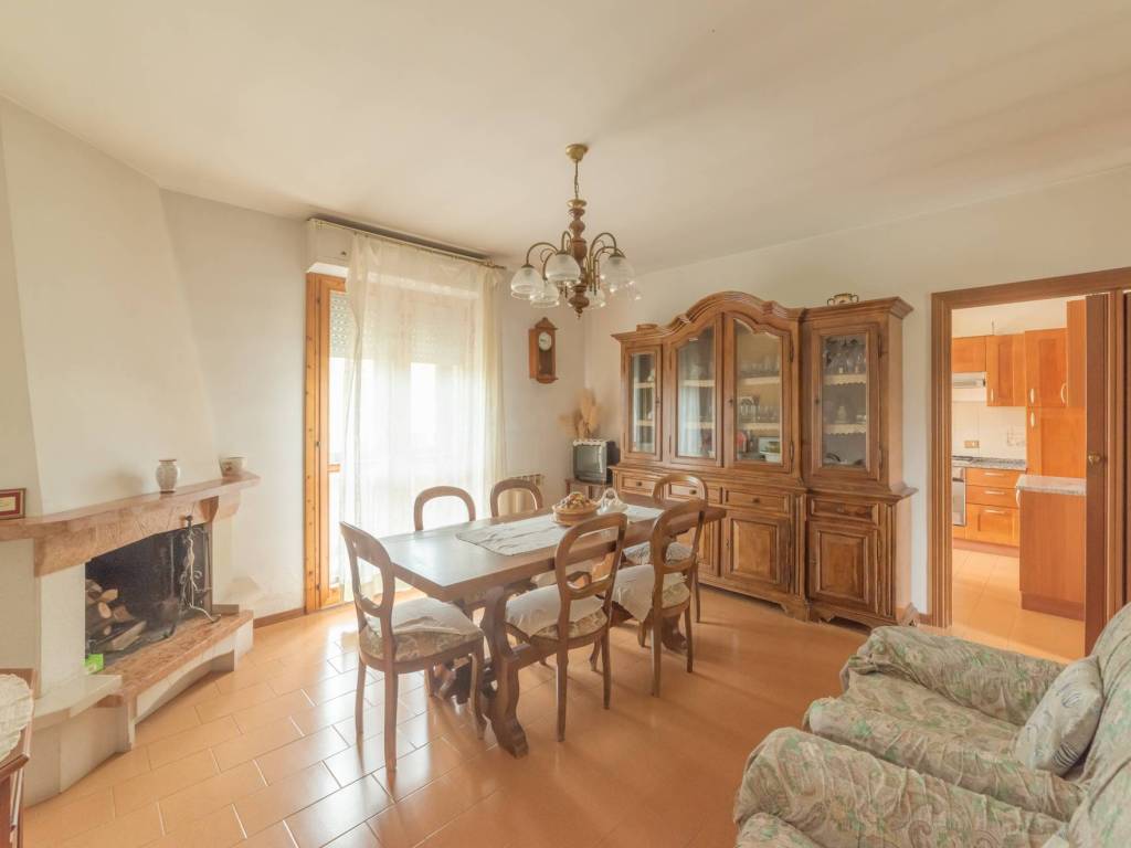 appartamento in vendita a Montalcino in zona Sant'Angelo in Colle