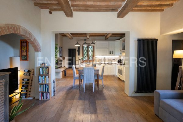 casa indipendente in vendita a Montalcino in zona Sant'Angelo in Colle