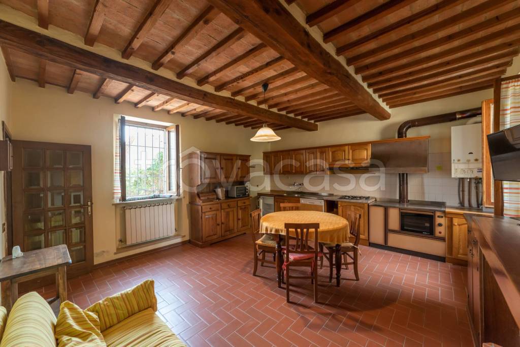 appartamento in vendita a Montalcino in zona Castelnuovo dell'Abate
