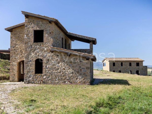 casale in vendita a Montalcino in zona Torrenieri