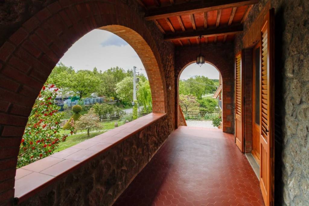 casa indipendente in vendita a Montalcino