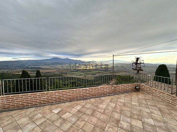 appartamento in vendita a Montalcino in zona Sant'Angelo in Colle