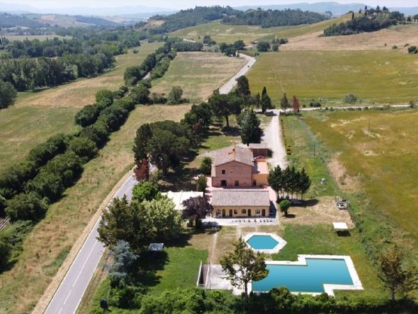 casa indipendente in vendita a Montalcino