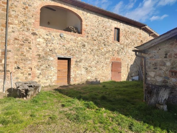 casa indipendente in vendita a Montalcino