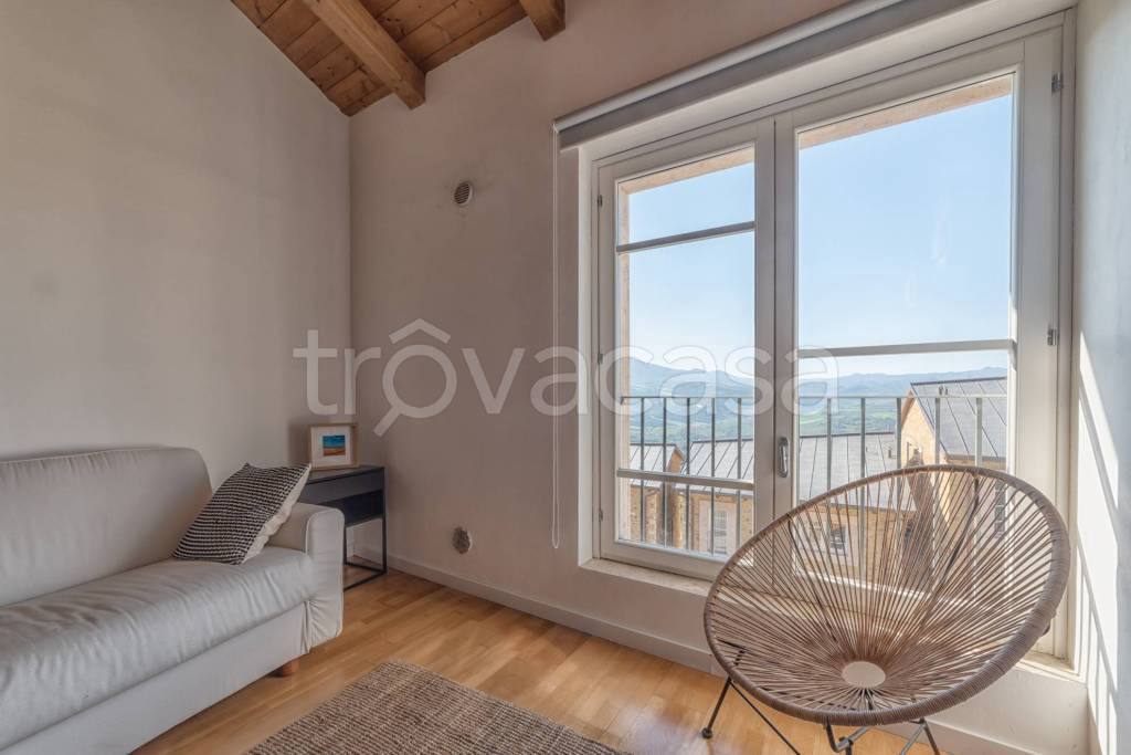 appartamento in vendita a Montalcino in zona Castelnuovo dell'Abate