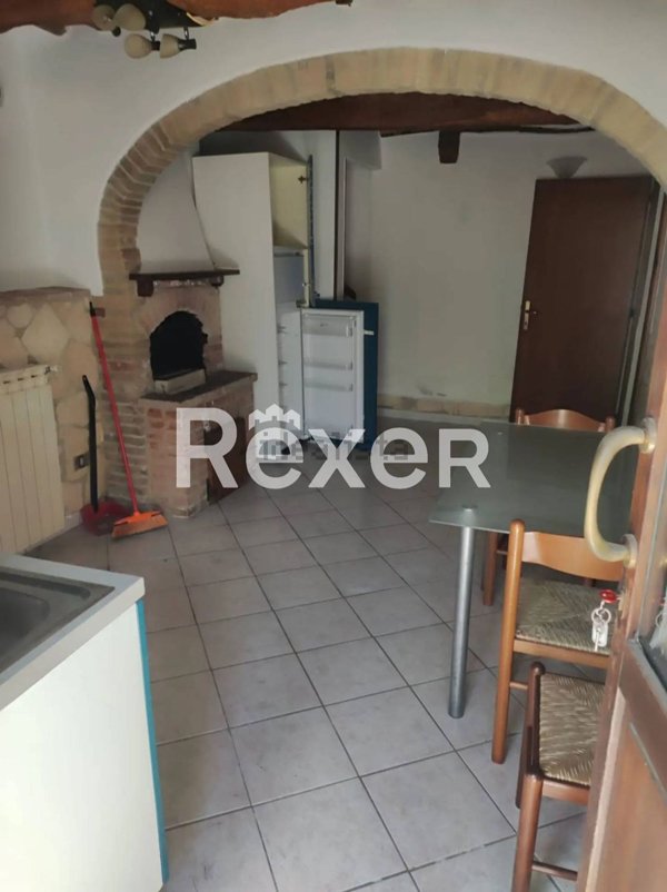 casa indipendente in vendita a Montalcino in zona Torrenieri