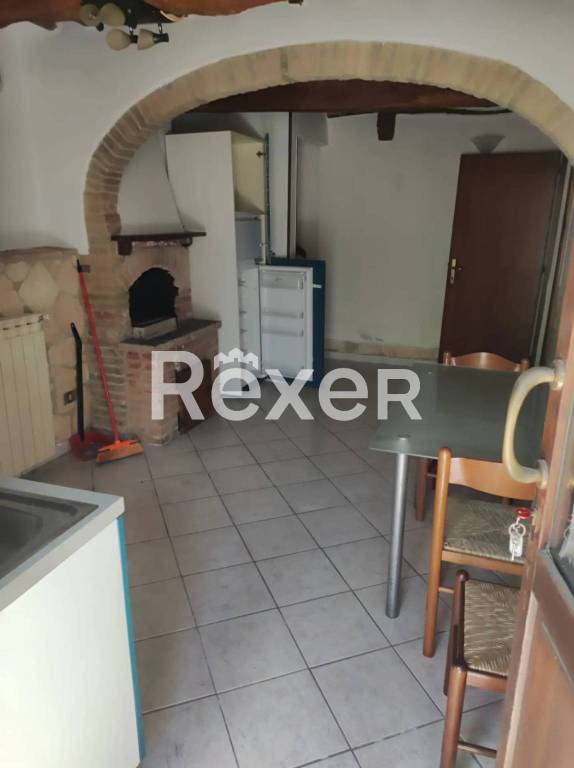 casa indipendente in vendita a Montalcino in zona Torrenieri