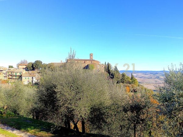 casa indipendente in vendita a Montalcino