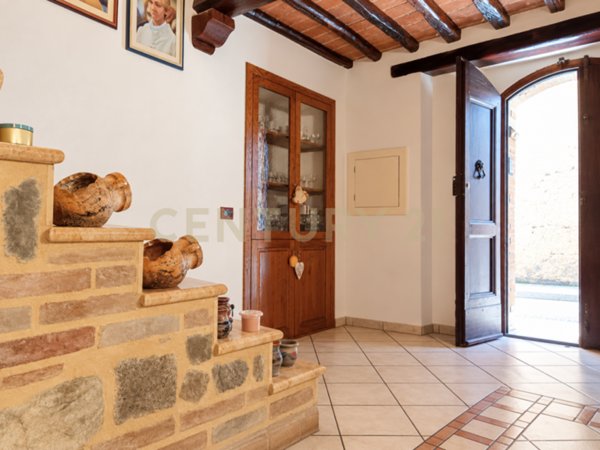 casa indipendente in vendita a Montalcino