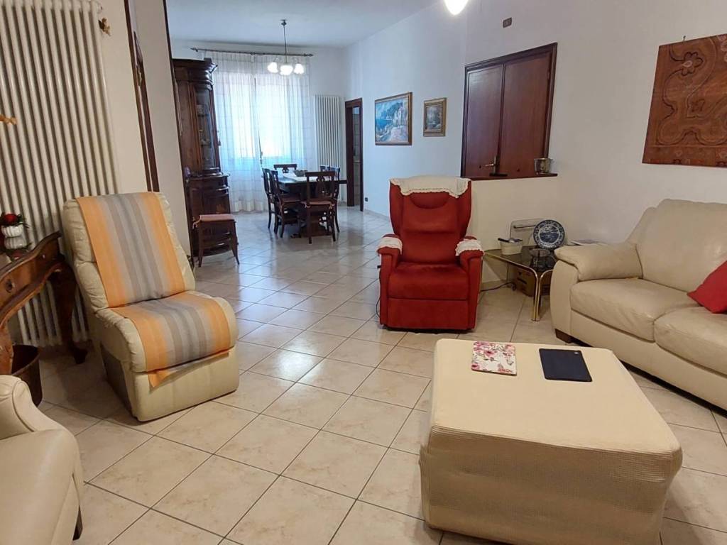 appartamento in vendita a Montalcino in zona San Giovanni d'Asso