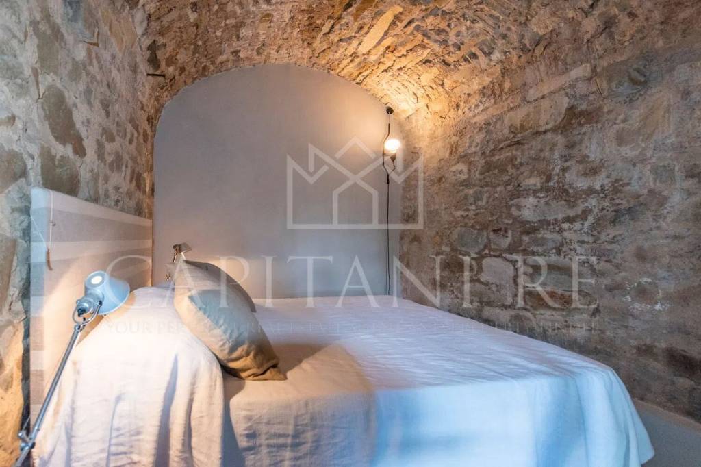 casa indipendente in vendita a Montalcino