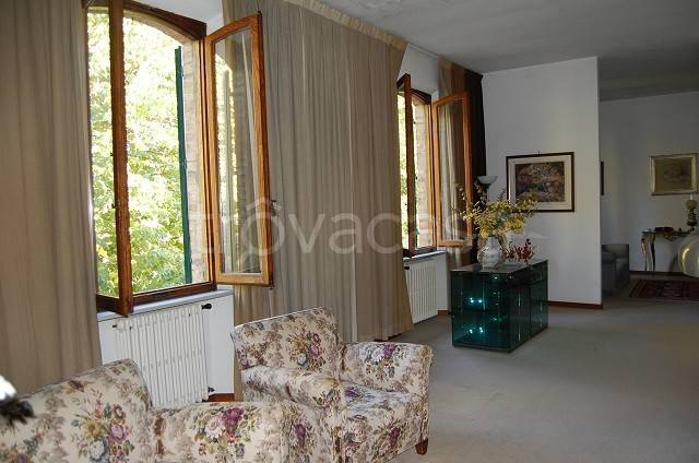 casa indipendente in vendita a Montalcino in zona Torrenieri