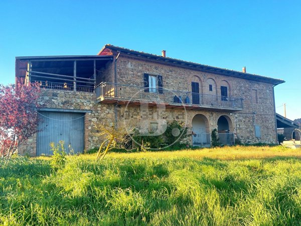 casale in vendita a Montalcino