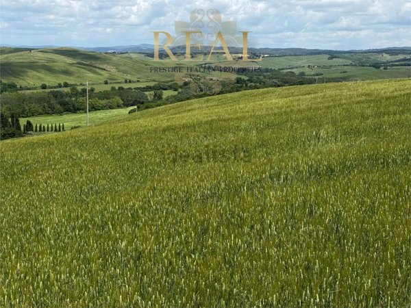 casale in vendita a Montalcino