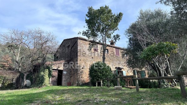 casale in vendita a Montalcino