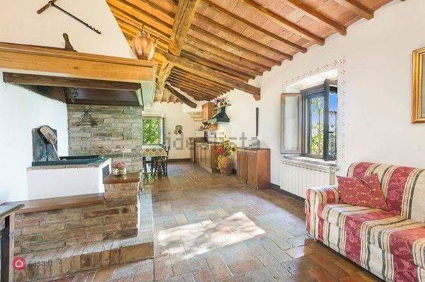 casale in vendita a Montalcino in zona San Giovanni d'Asso