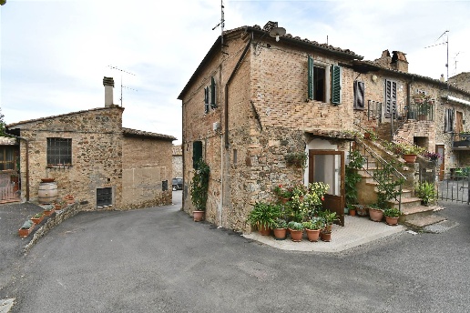 appartamento in vendita a Montalcino in zona Camigliano