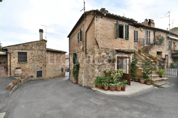appartamento in vendita a Montalcino in zona Camigliano