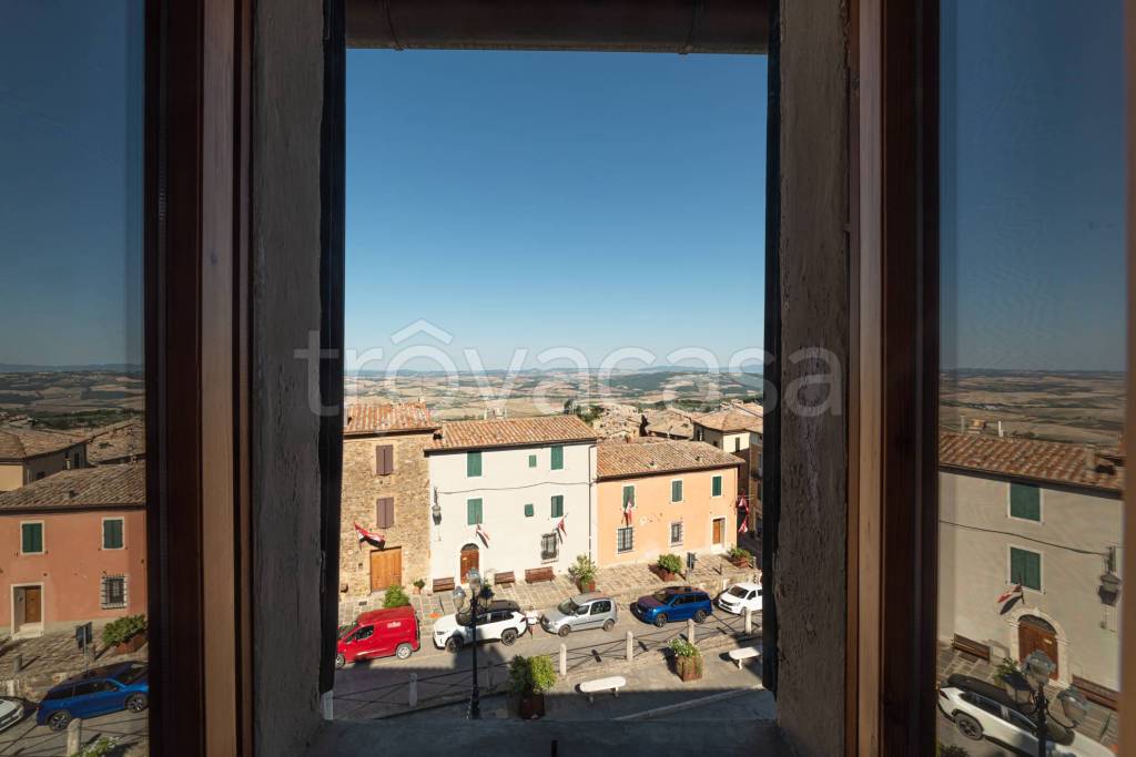 casa indipendente in vendita a Montalcino