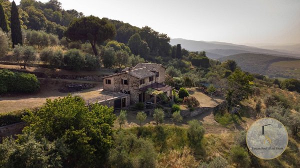 casa indipendente in vendita a Montalcino
