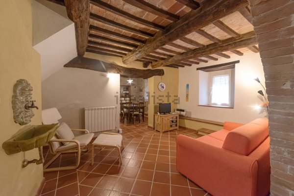 appartamento in vendita a Montalcino in zona Castelnuovo dell'Abate