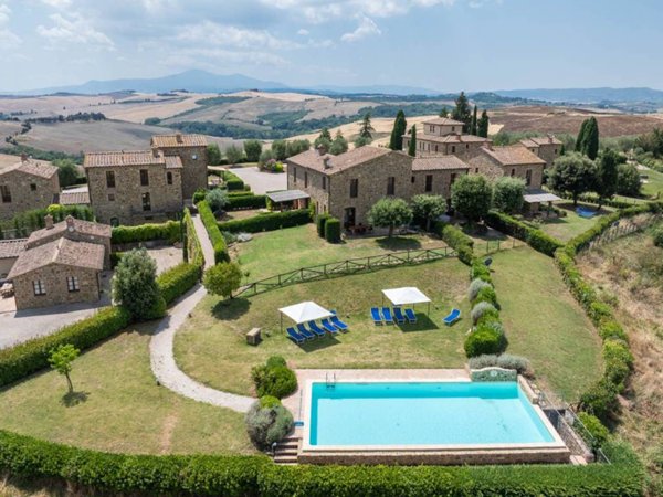 casa indipendente in vendita a Montalcino in zona San Giovanni d'Asso