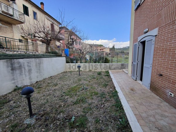 appartamento in vendita a Montalcino in zona Torrenieri