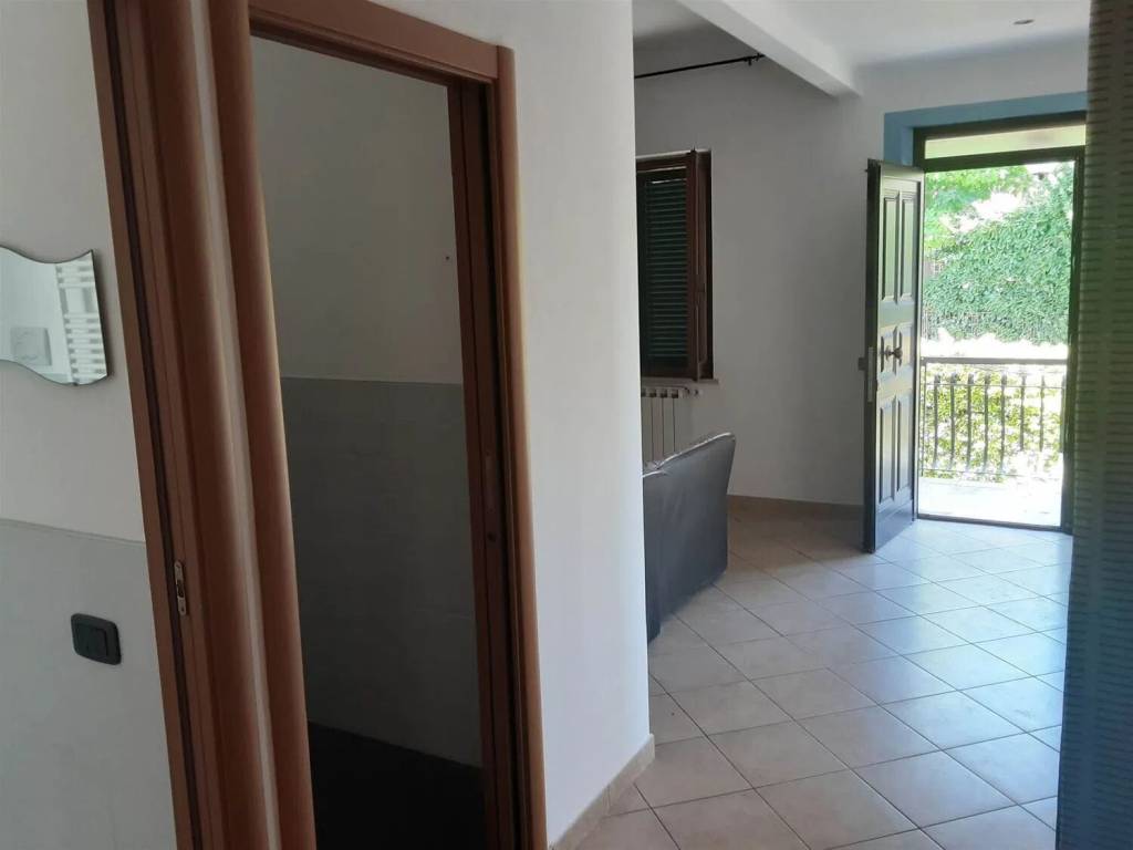 appartamento in vendita a Montalcino in zona Torrenieri