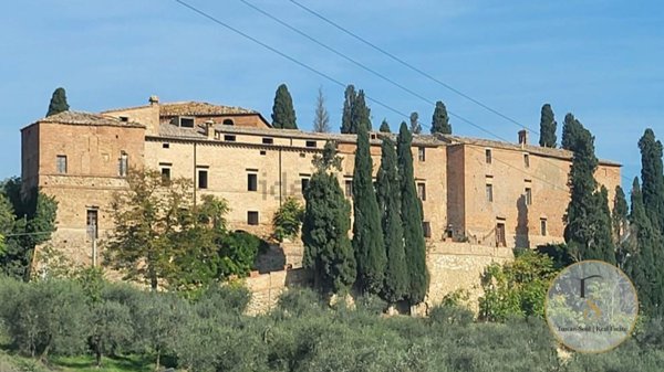 casa indipendente in vendita a Montalcino