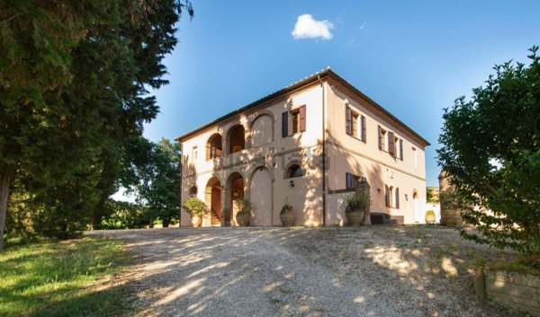 casa indipendente in vendita a Montalcino