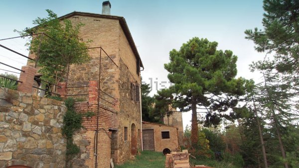 casa indipendente in vendita a Montalcino