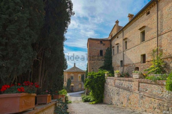 casa indipendente in vendita a Montalcino