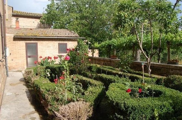 casa semindipendente in vendita a Montalcino