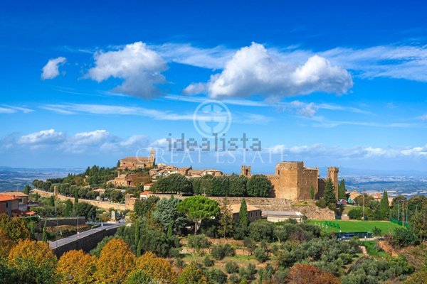 casale in vendita a Montalcino