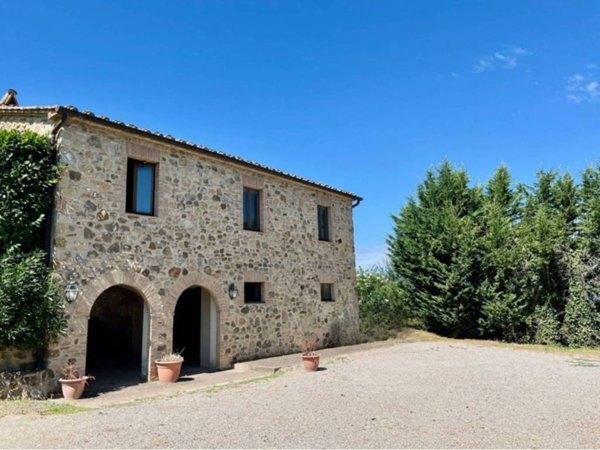 casa indipendente in vendita a Montalcino
