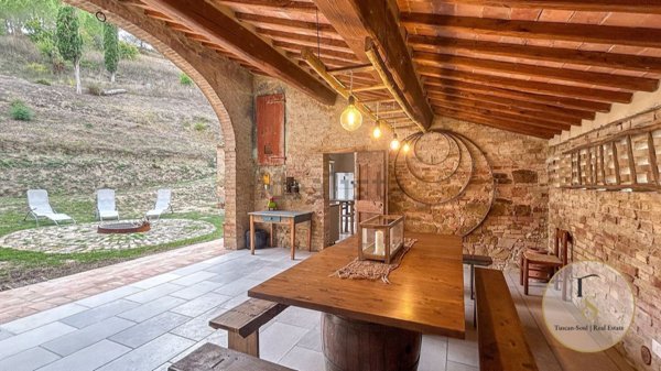 casa indipendente in vendita a Montalcino in zona San Giovanni d'Asso