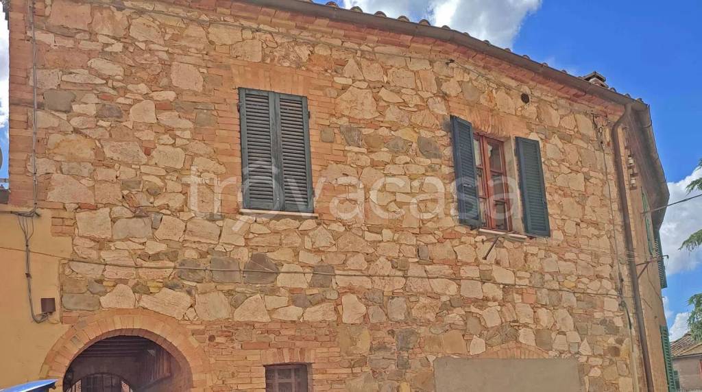 appartamento in vendita a Montalcino in zona Torrenieri