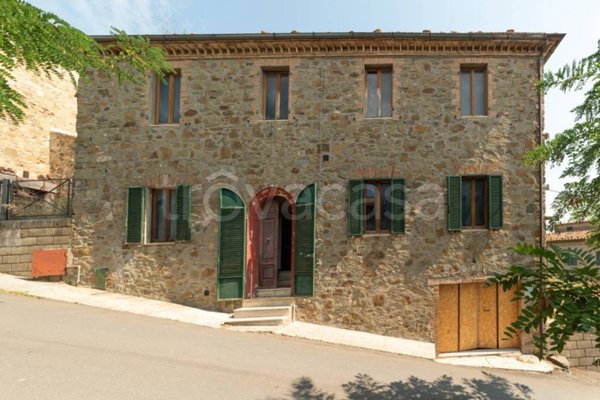 casa indipendente in vendita a Montalcino in zona Castelnuovo dell'Abate