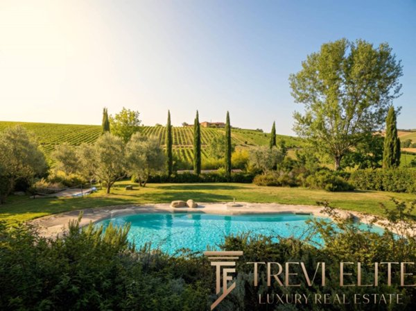 casa indipendente in vendita a Montalcino