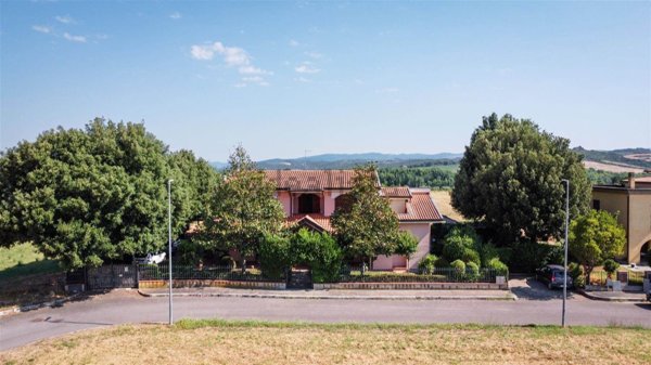 casa indipendente in vendita a Montalcino