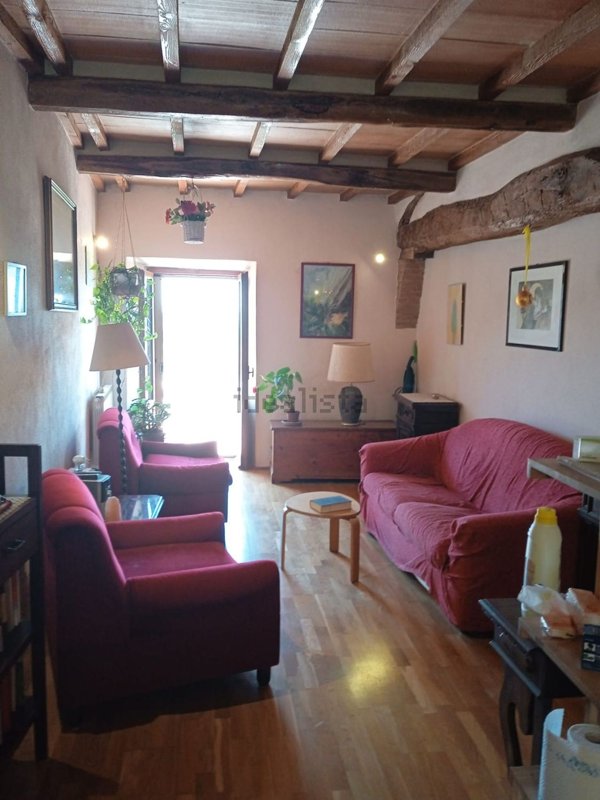 casa indipendente in vendita a Montalcino