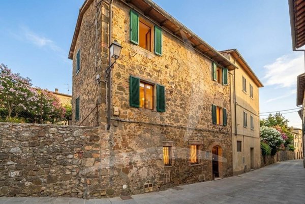 casa semindipendente in vendita a Montalcino