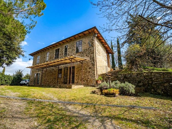 casa indipendente in vendita a Montalcino