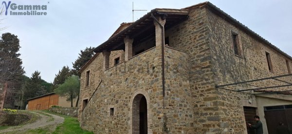 casa indipendente in vendita a Montalcino